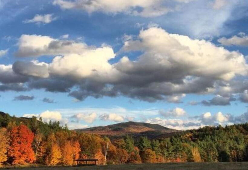 צימר Bark Eater Inn