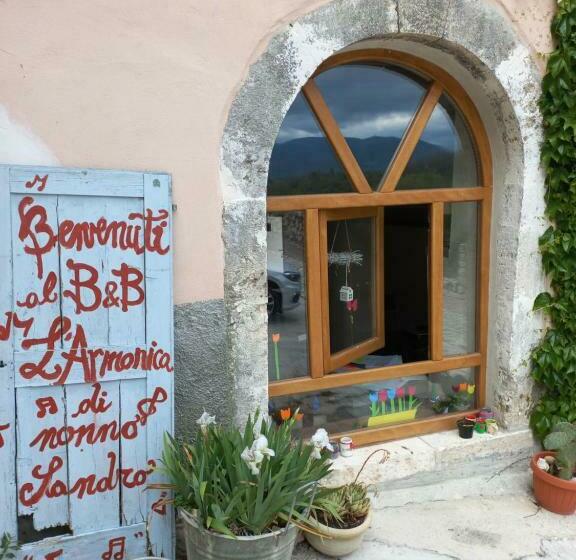 مبيت وإفطار L Armonica Di Nonnosandro