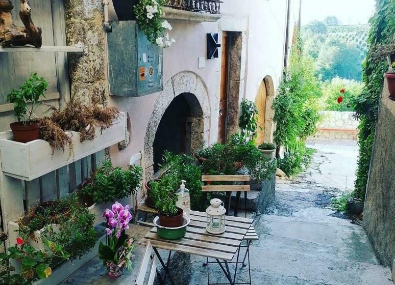 مبيت وإفطار L Armonica Di Nonnosandro