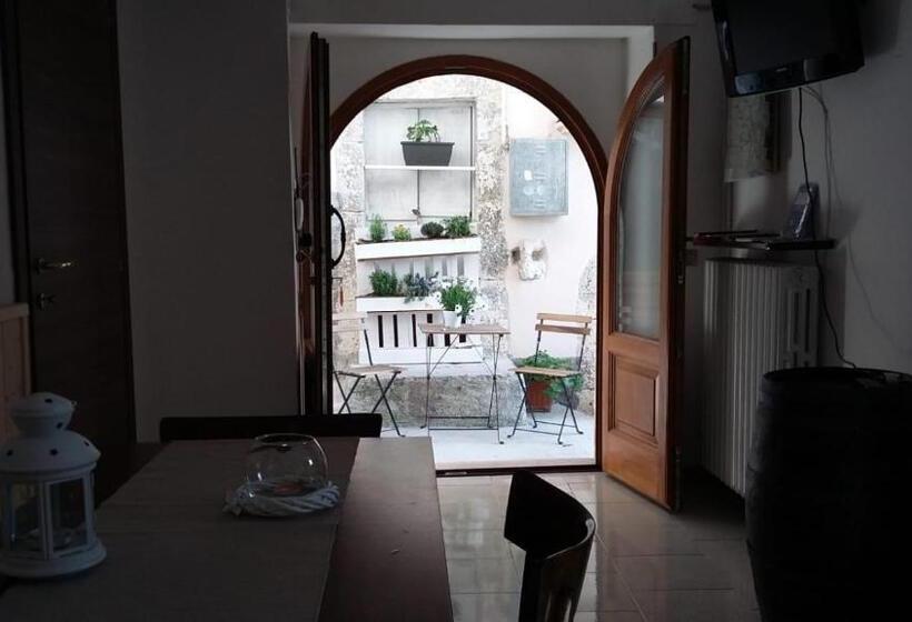 مبيت وإفطار L Armonica Di Nonnosandro