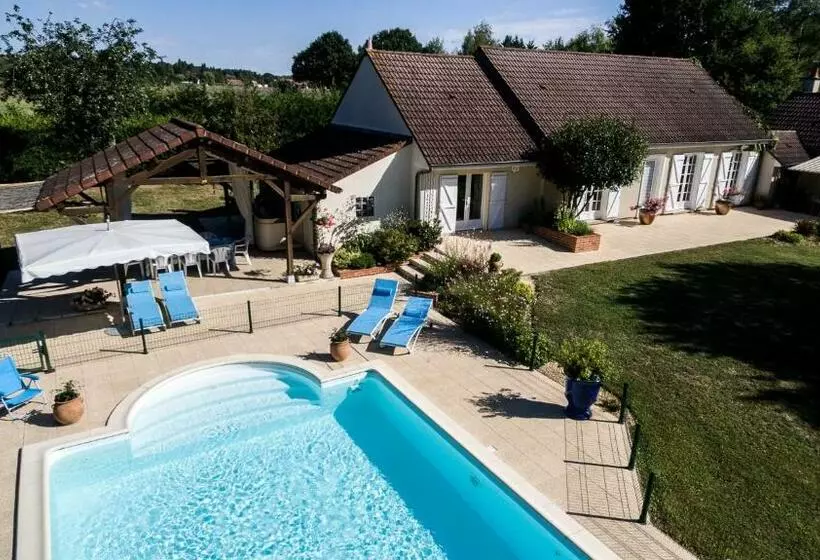 تختخواب و صبحانه Le Clos Lamy