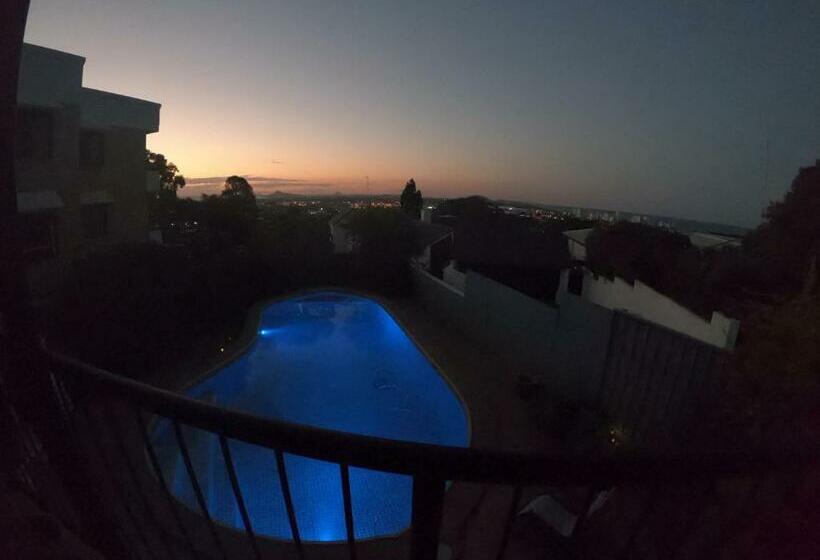 ベッドアンドブレックファースト Top Of Alex Amazing Views