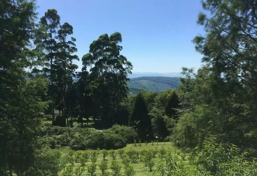 Majatalo Inverknoll Guesthouse