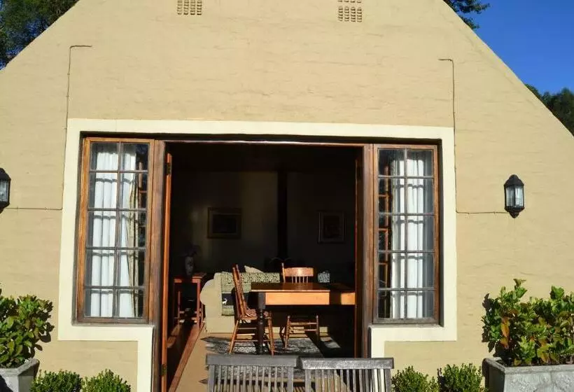 Majatalo Inverknoll Guesthouse