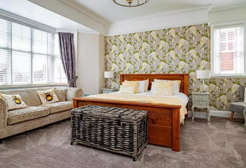 Majatalo Merlstead House