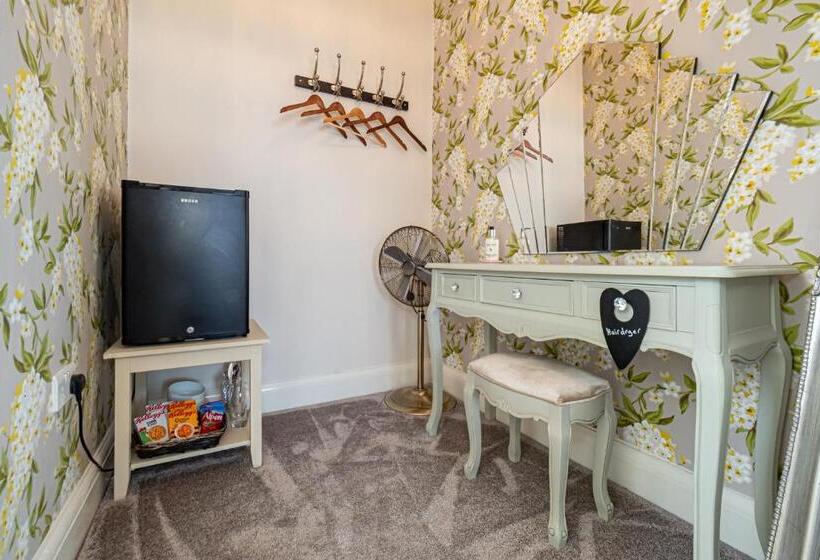 膳宿费 Merlstead House