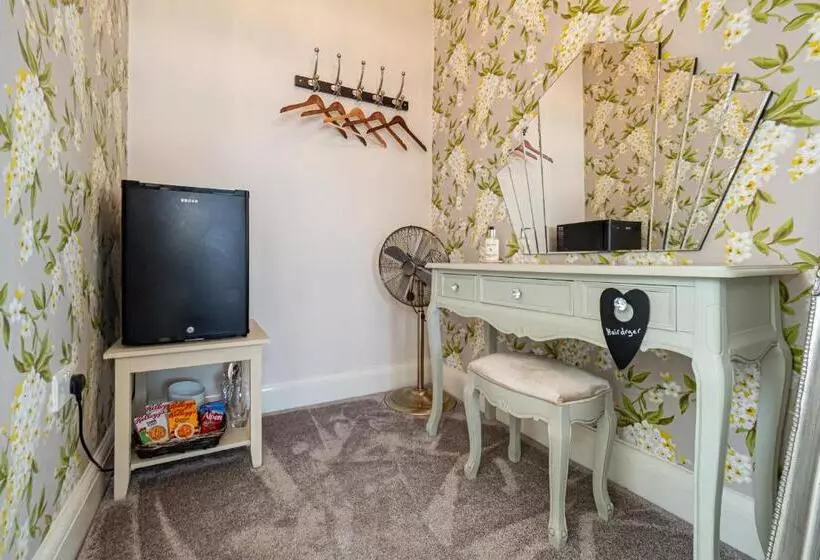 Majatalo Merlstead House