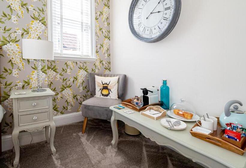 膳宿费 Merlstead House