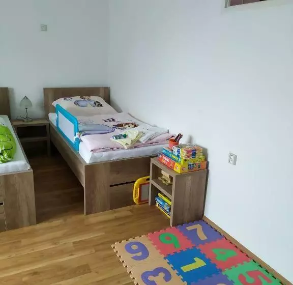 Majatalo Penzion Burda