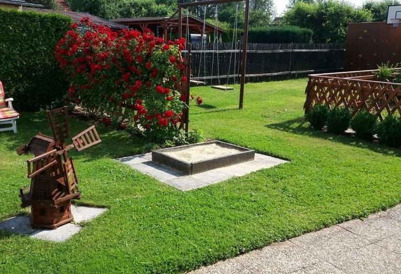 פנסיון Penzion Burda