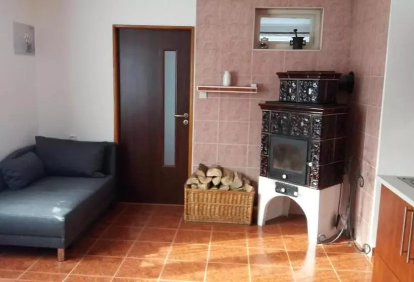 Majatalo Penzion Burda