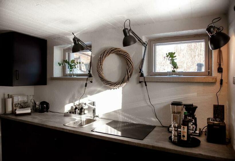 פנסיון Vivante Basement Accommodation