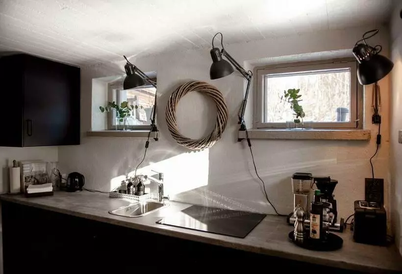 پانسیون Vivante Basement Accommodation