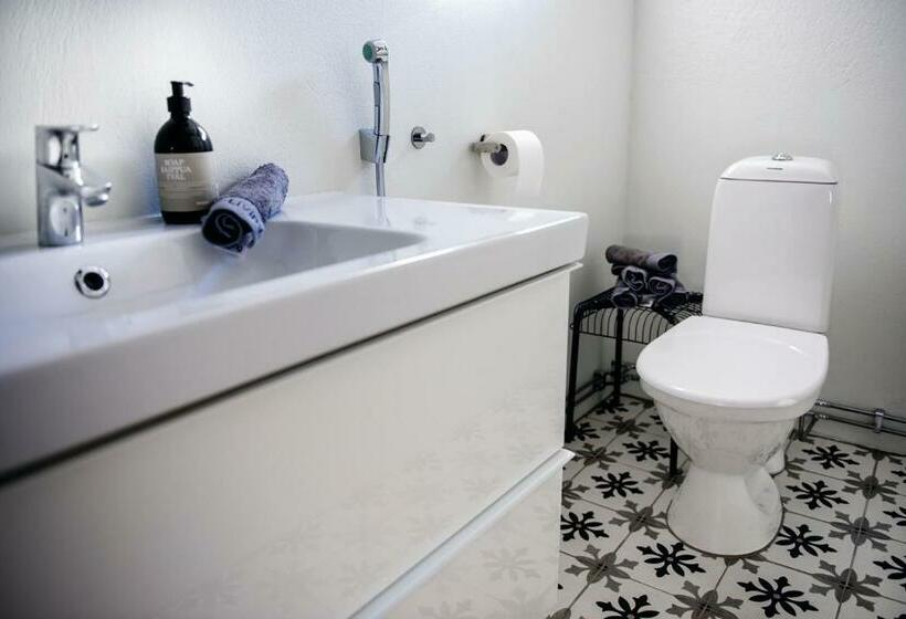 פנסיון Vivante Basement Accommodation