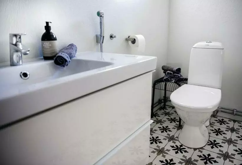 پانسیون Vivante Basement Accommodation