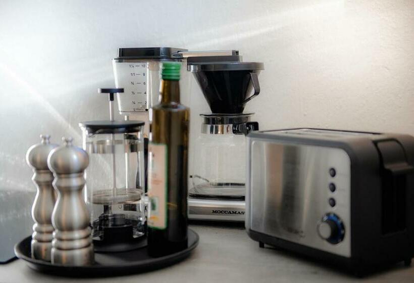 פנסיון Vivante Basement Accommodation