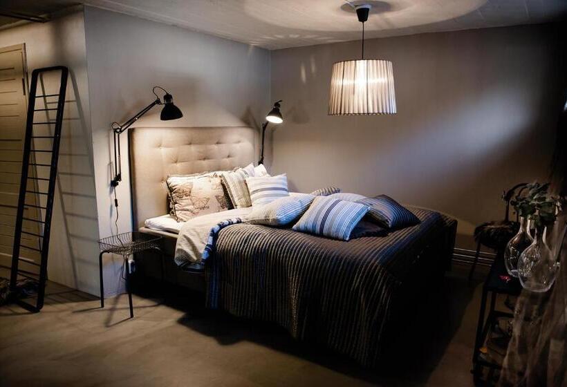 פנסיון Vivante Basement Accommodation