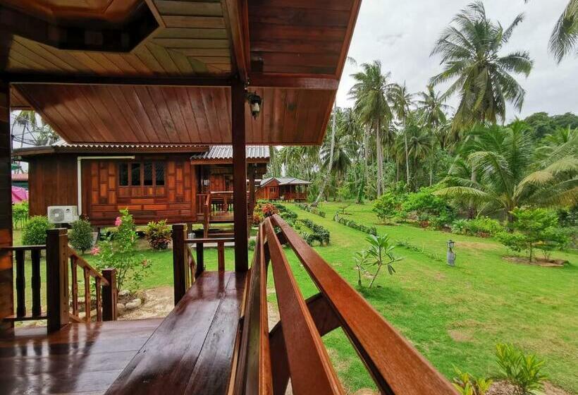 פנסיון Walk In Homestay