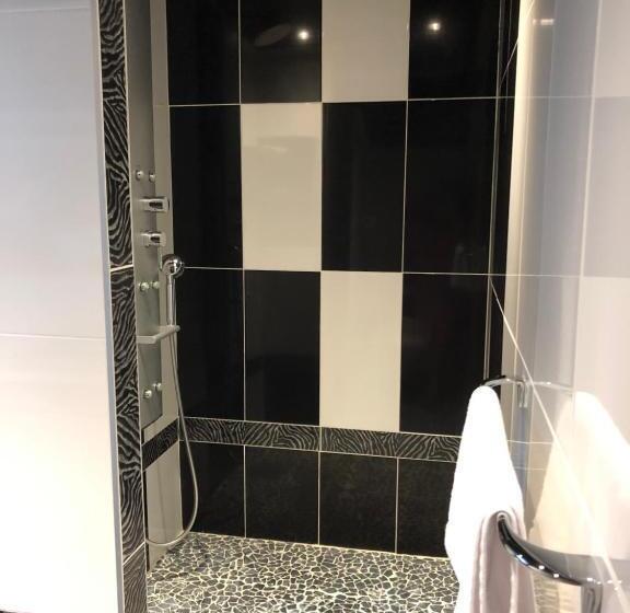 مبيت وإفطار Domaine Du Clos Pallacien