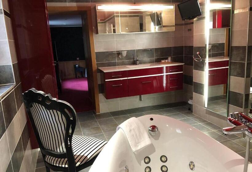 مبيت وإفطار Domaine Du Clos Pallacien