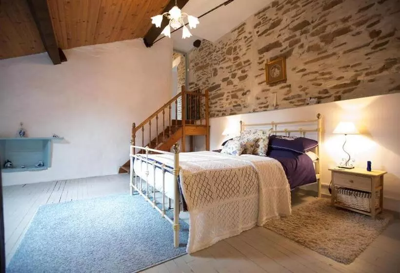 Aamiaismajoitus (B&B) La Maison Des Fleurs