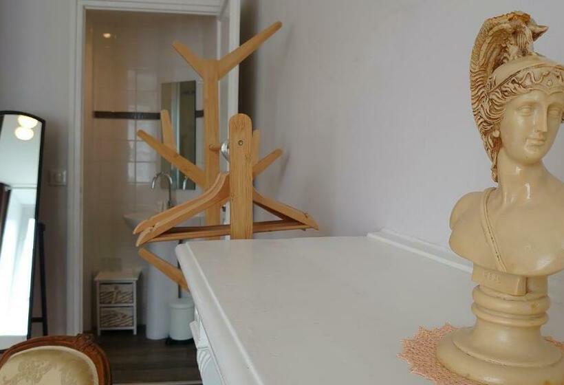 צימר La Maison Serrurier   Chambres D’hôtes