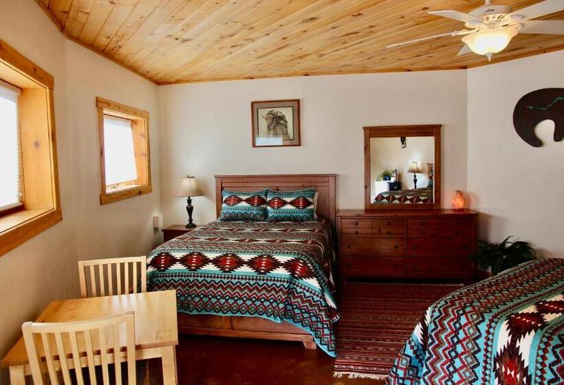 Bed and Breakfast Red Moon Lodge