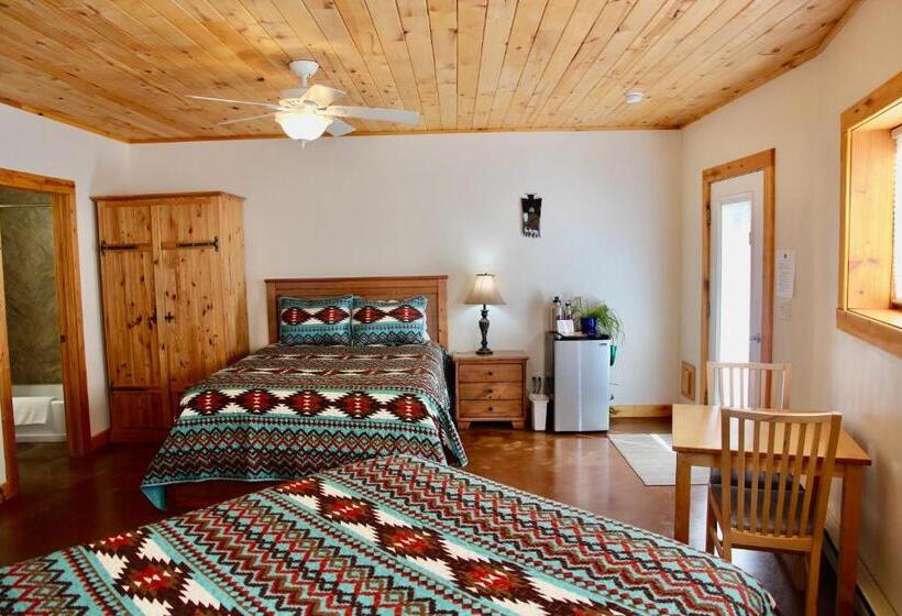 Bed and Breakfast Red Moon Lodge