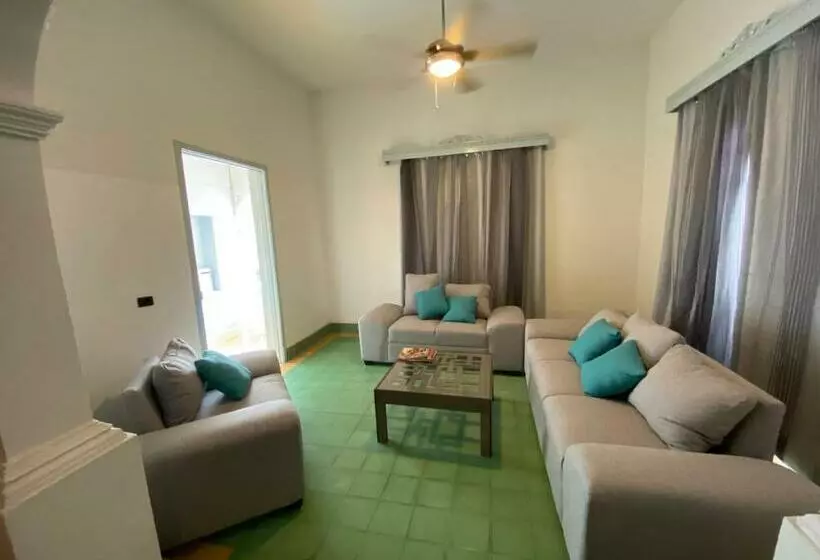 ホテル Hostal Casablanca