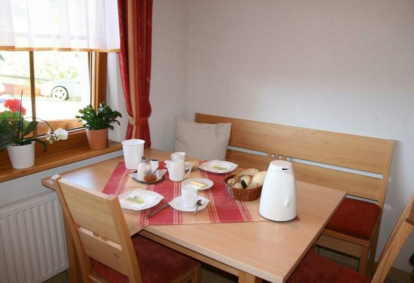 膳宿费 Gästehaus Sonnhalde