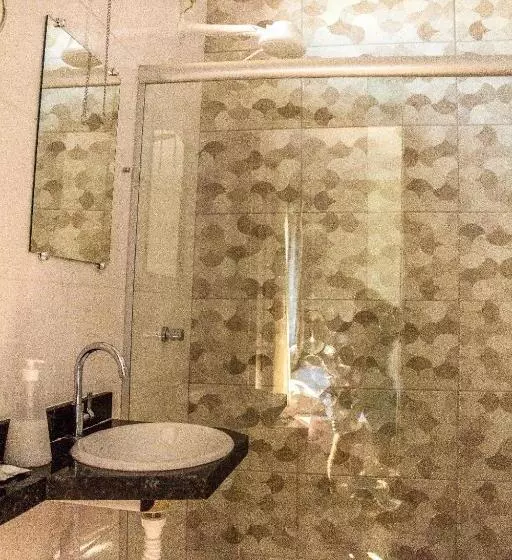 Majatalo Pouso Oliveira Suítes