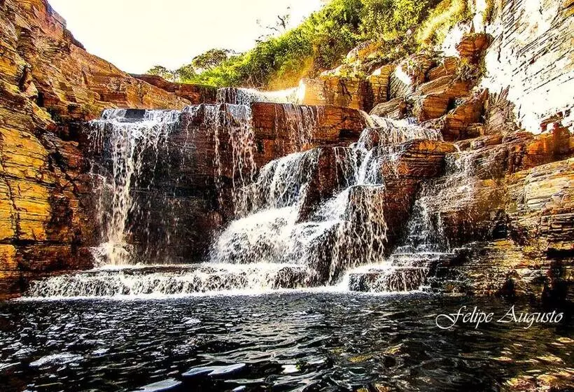Majatalo Pouso Oliveira Suítes