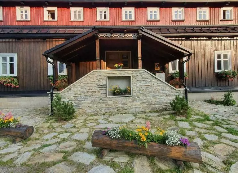 Majatalo Stará škola