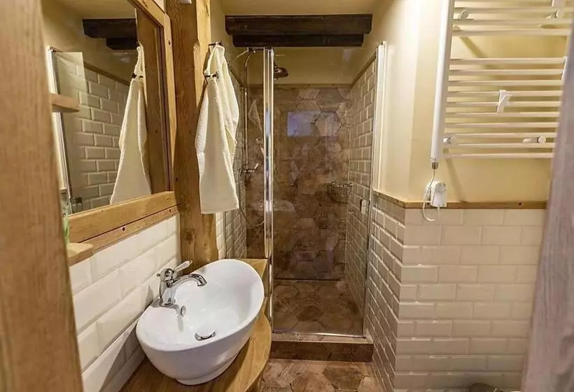 Majatalo Stará škola