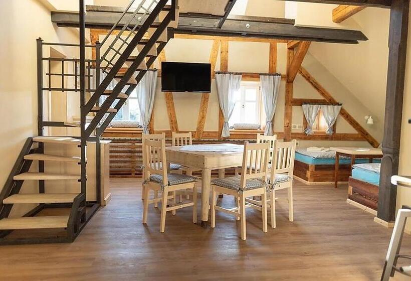 פנסיון Stará škola