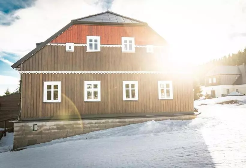 Majatalo Stará škola