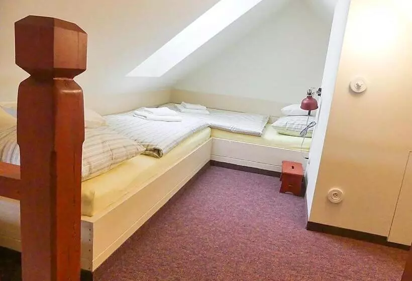 Majatalo Stará škola