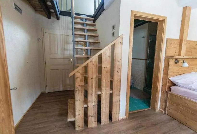 Majatalo Stará škola