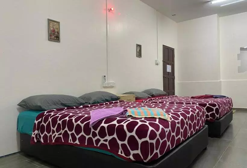 Retkeilymaja Padang Besar Green Inn