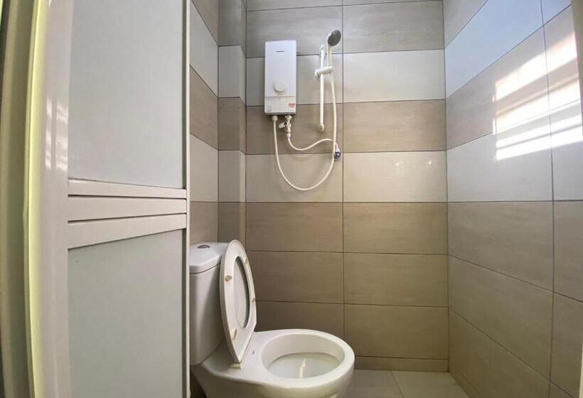 הוסטל Padang Besar Green Inn