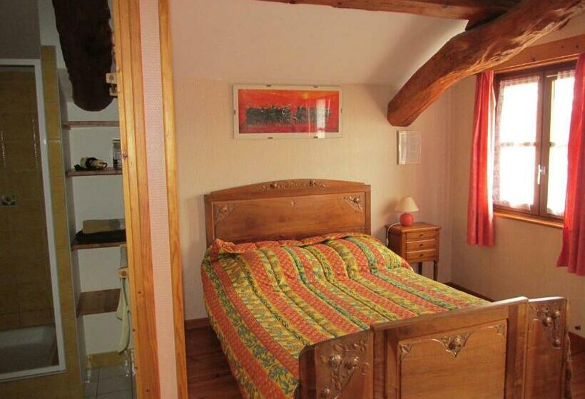 住宿加早餐  La Vache Sur Le Toit