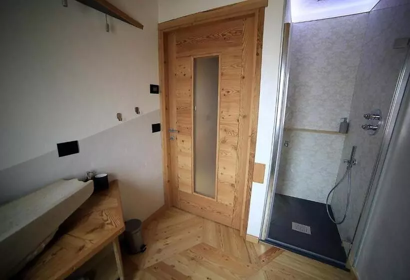 Aamiaismajoitus (B&B) One Room