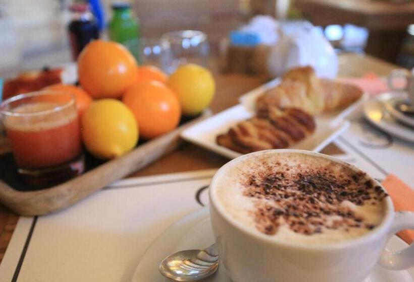 مبيت وإفطار One Room