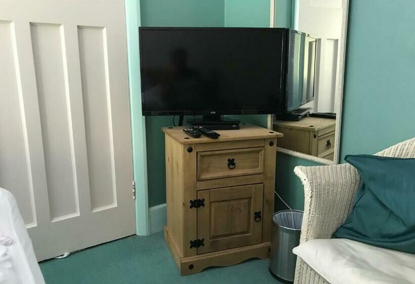 Chart House Bed And Breakfast