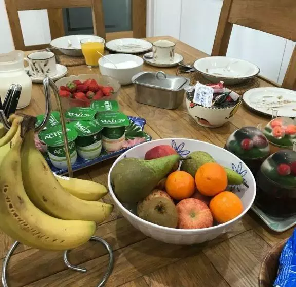 Chart House Bed And Breakfast