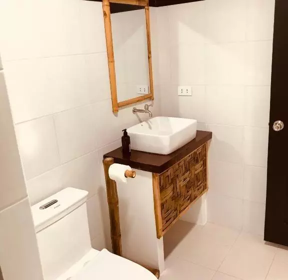 ホテル Everyday Sunday Formerly Carl S Island Inn