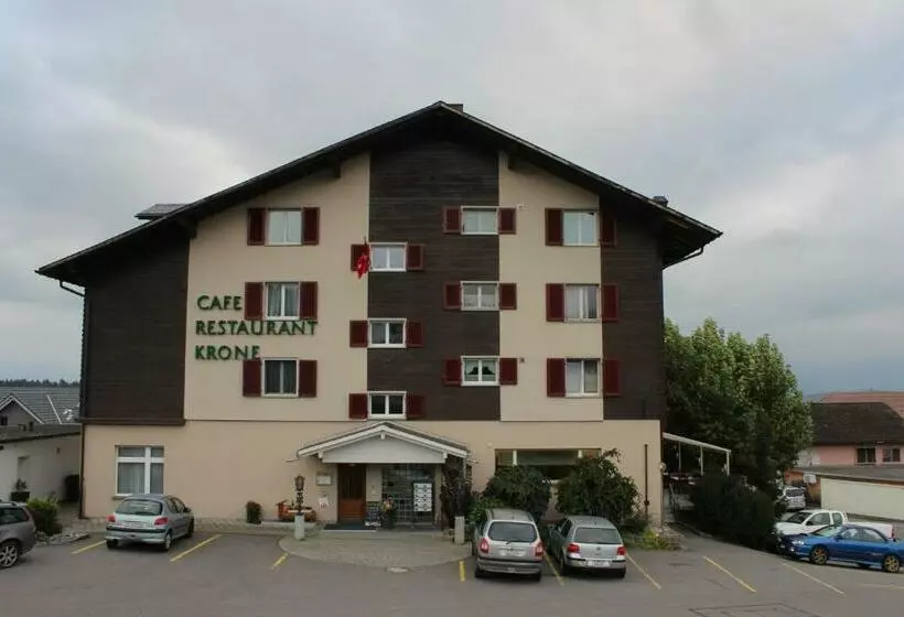 Hotelli Landgasthof Krone Bed & Breakfast