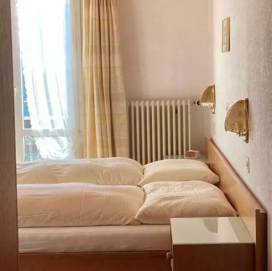 Hotelli Landgasthof Krone Bed & Breakfast