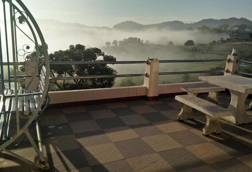 Pension บ้านแสงเพ็ญ By แช่มช้อย