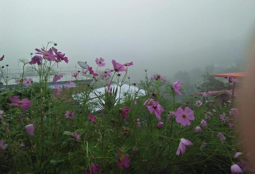 Pension บ้านแสงเพ็ญ By แช่มช้อย